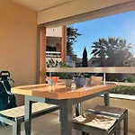 4 Pers Avec Terrasse, Clim Et Parking Au Lavandou - Fr-1-251-431 Apartment *