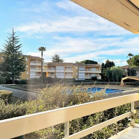 アパート 4 Pers Avec Terrasse, Clim Et Parking Au Lavandou - Fr-1-251-431 *