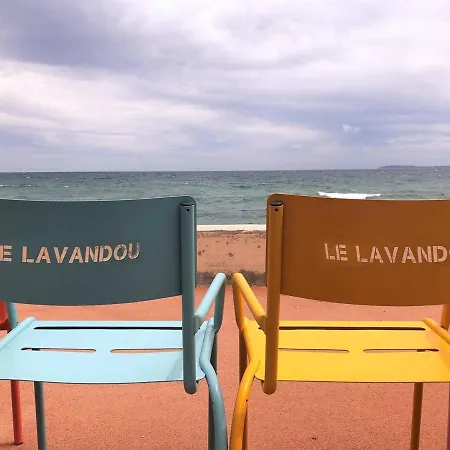 4 Pers Avec Terrasse, Clim Et Parking Au Lavandou - Fr-1-251-431 Апартаменты Ле-Лаванду