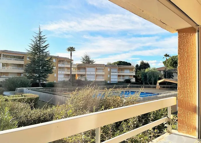 アパート 4 Pers Avec Terrasse, Clim Et Parking Au Lavandou - Fr-1-251-431 *